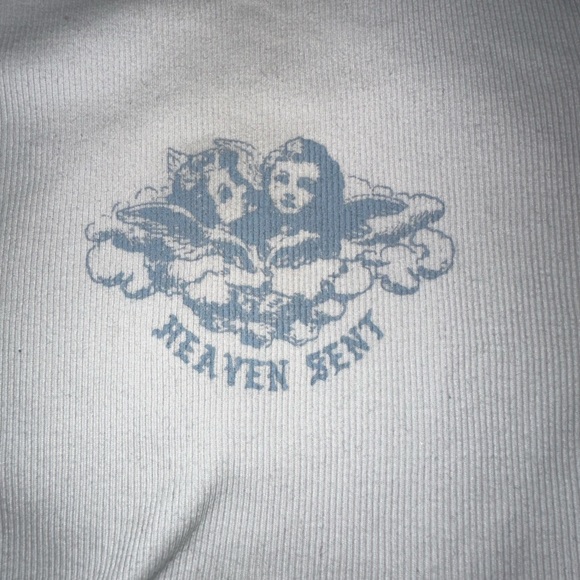 Brandy Melville baby tee size small - Picture 2 of 3